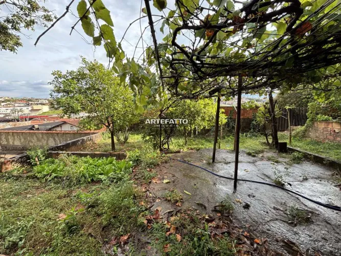 Casa à venda em Franca, Vila Nossa Senhora das Graças, com 2 quartos, 190m²