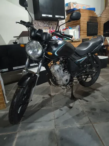 Yamaha YBR 125 Kik e start. 2026 no verde sem restrições.