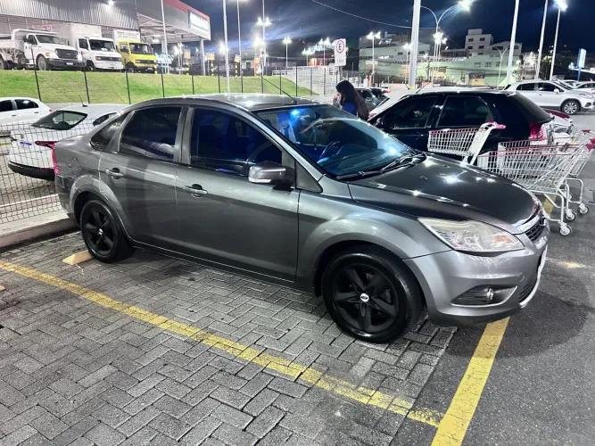 Ford Focus Sedan 2.0 16v/2.0 16V Flex 4P 2010