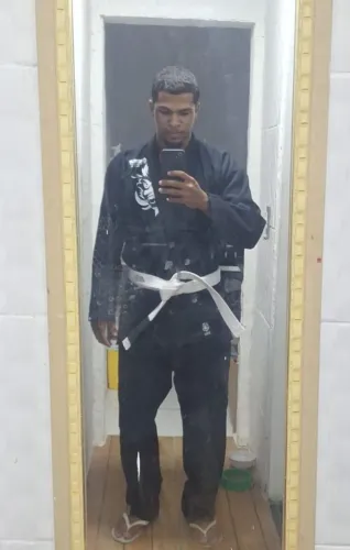 Kimono Akira Jiu-Jitsu A3 - Pouquíssimo Usado? . Comprei por $400