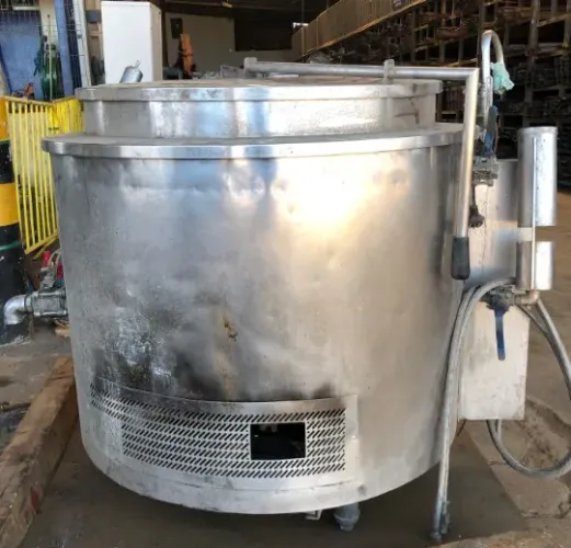 Panela em inox não ferroso - 183,6 kg