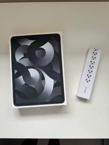 iPad Air (5ª geração) + Pencil WB + Case