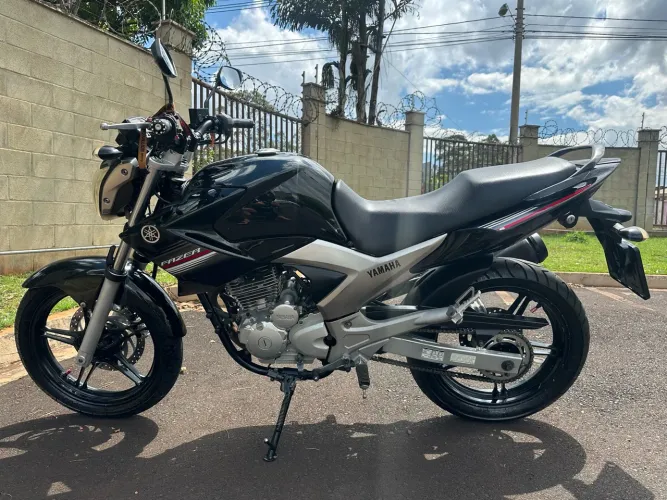 Yamaha YS 250 Fazer/ Fazer L. Edition /blueflex 2015