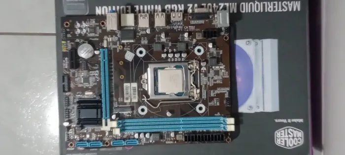 Placa mãe Intel 1150 - Dando looping