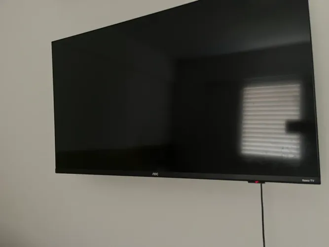 SMART TV AOC 3 MESES DE USO