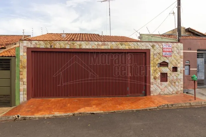 Venda de Casas / Padrão na cidade de Araraquara