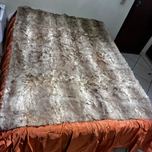 Colcha De Casal Vintage Em Pele E Cetim Cobre - Peles Polo Norte