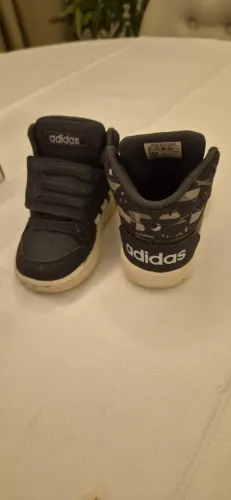 Tênis Adidas Original Infantil (modelo Hoops MInd 2.0) nº 21