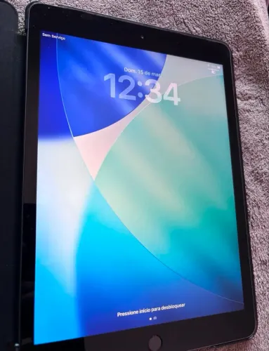 iPad 8ª Geração 32GB Wi-Fi + Celular - Excelente Estado + Case