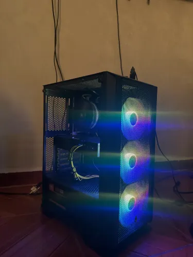 PC Gamer - RX 590 GME + 16GB RAM + Teclado + Mouse