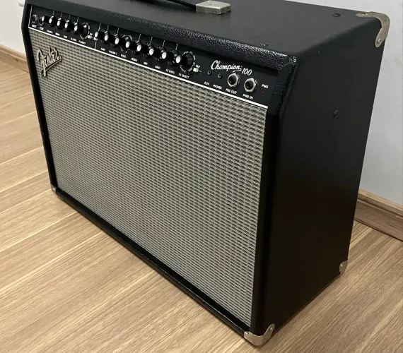 AMPLIFICADOR CHAMPION 100
