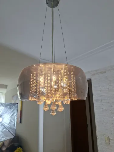 Lustre de cúpula em vidro fumê com cristais