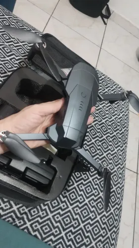 Drone SG907 - Compatível com Smartphone (Precisa de bateria no controle)