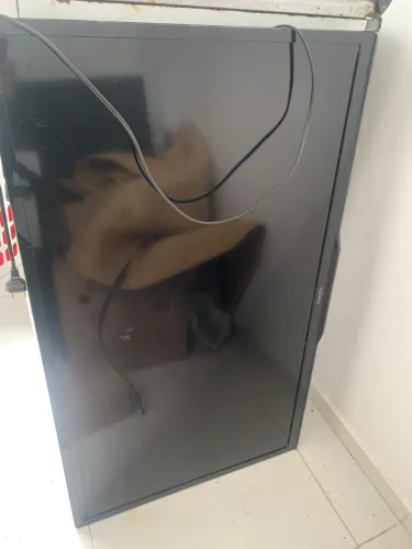 TV Philips 50? para retirada de peças