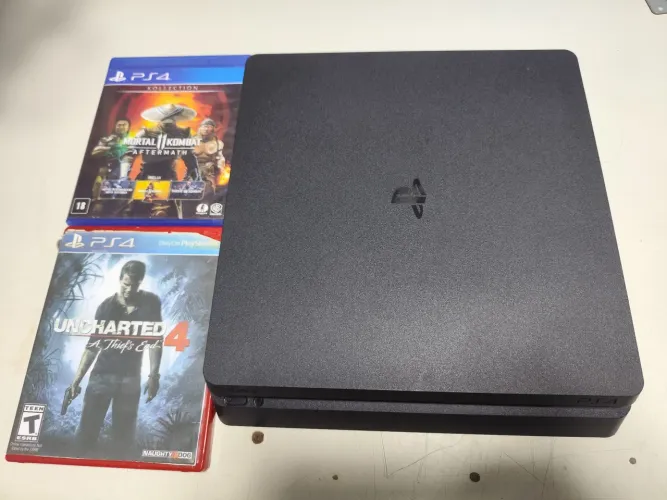 PlayStation 4 slim