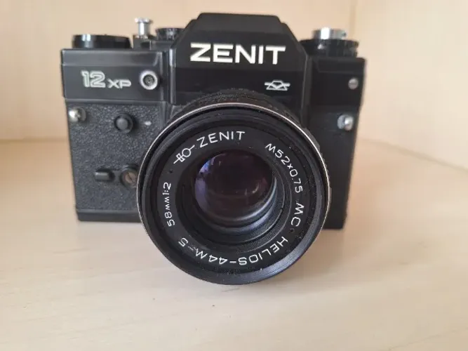 Câmera ZENIT 12 XP 