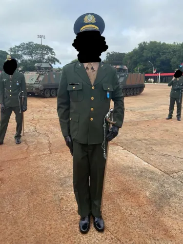 Uniforme Militar Completo
