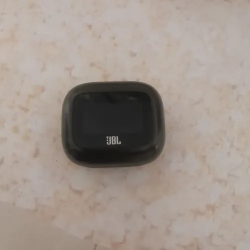 Vendo uma caixa de fone de ouvido jbl