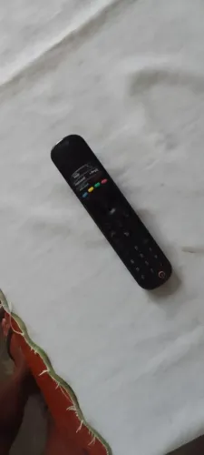 Vendo essa tv smart Lg de 50 polegadas funcionando normalmente ela tem 50 polegadas 
