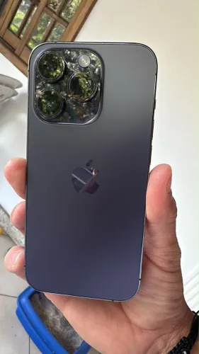 Vendo iphone 14 caixa e carregador nunca aberto