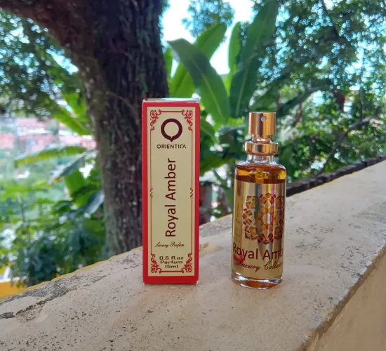 2 Perfumes 15 ml Femininos e Unissex R$ 60,00