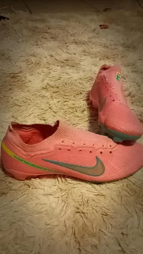 Chuteira Nike Mercurial 
