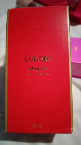 Perfume novo 