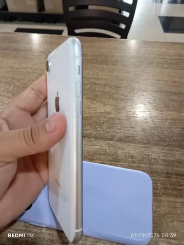 iPhone XR 128 giga única dona sem marcas uso funcionando perfeitamente 