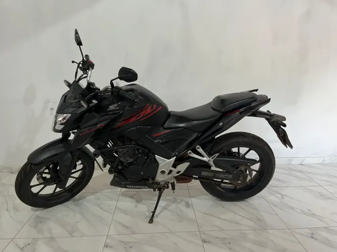 Moto a venda