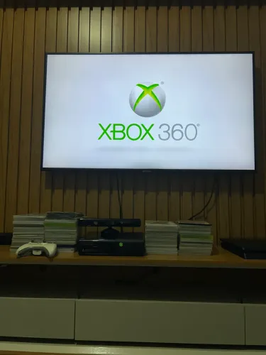 Xbox 360 Completo + Kinect + 92 Jogos 