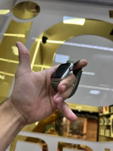 APPLE WATCH SÉRIES 3 42MM SILVER ALGUMAS MARCAS DE USO SEMI NOVO SUPER PROMOÇÃO