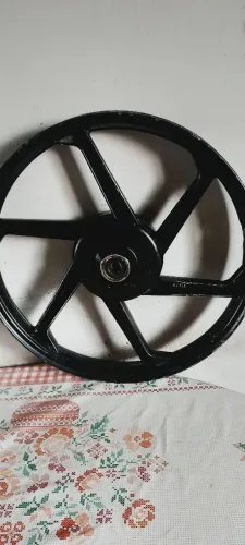Aro YBR 125
