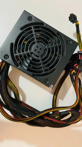 Fonte Corsair VS650