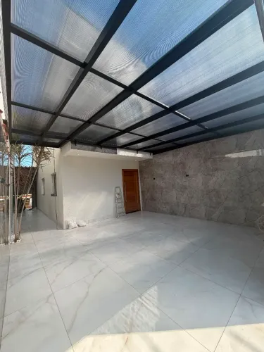 Pergolado em polycarbonato estrutura metálica sobre medidas