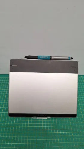 Mesa digitalizadora wacom intuos modelo cth-480