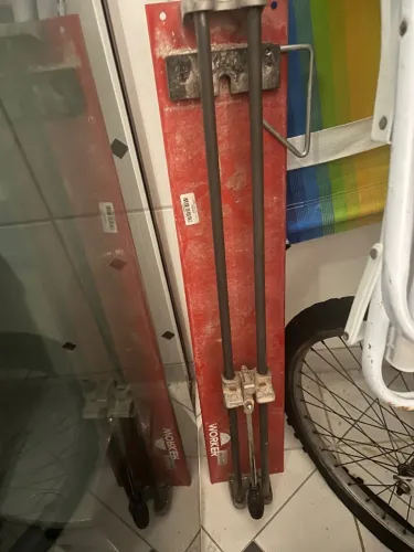 Riscadeira cortadora de piso