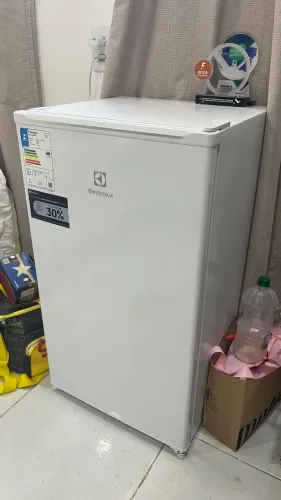 Frigobar Electrolux
