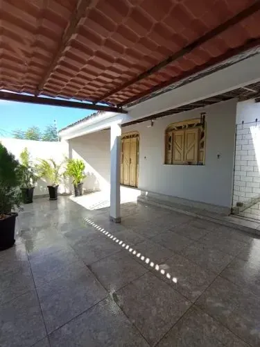 CASA EM MARITUBA