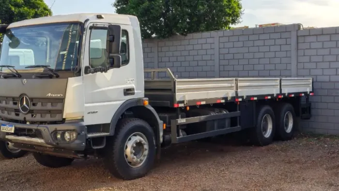 Mercedes Benz Atego 3133 6x4 ano 2025 sem uso
