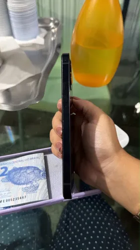 Vende-se ou troca iPhone 12 normal