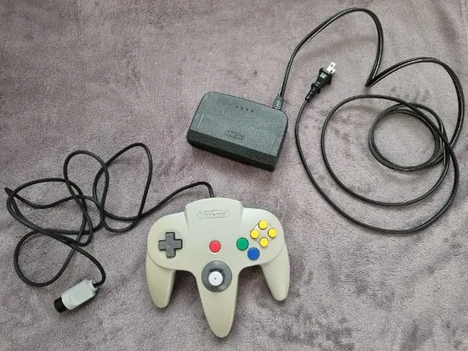 Controle e fonte originais com defeito do N64