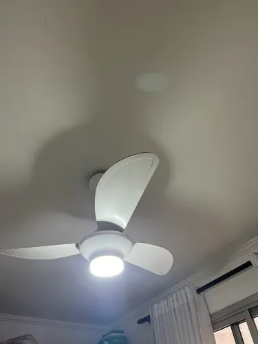 Ventilador de teto com controle