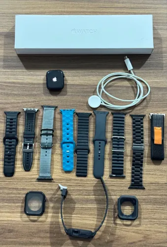 Apple Watch Séries 7 45mm (Bateria 82%)