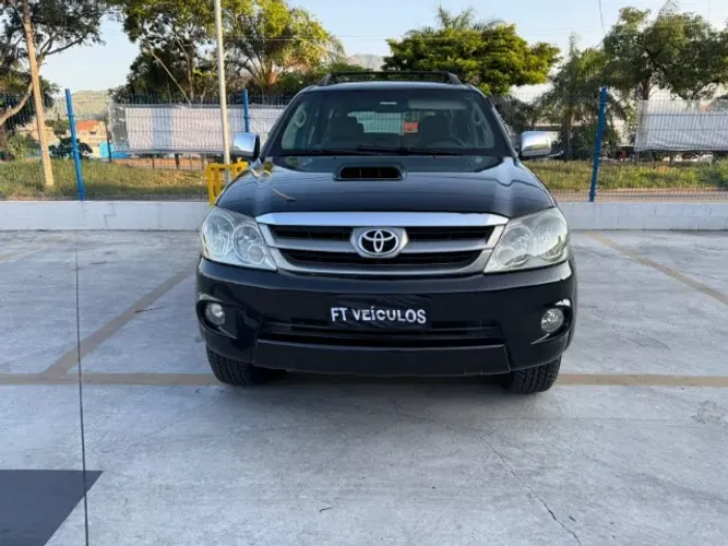 Toyota Hilux SW4 SRV D4-d 4X4 3.0 TDI Dies. AUT 2006