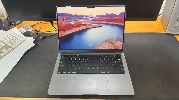 MacBook Pro M2 Pro