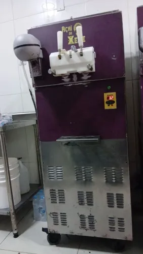 MAQUINA DE SORVETE/AÇAÍ