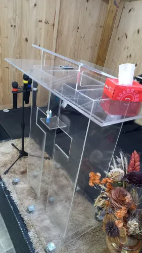 Púlpito de Acrílico