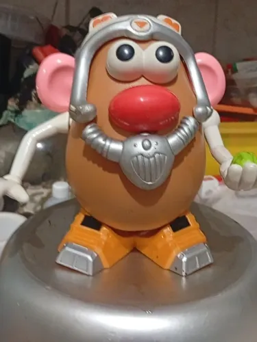 Sr.cabeça de batata versão astronauta