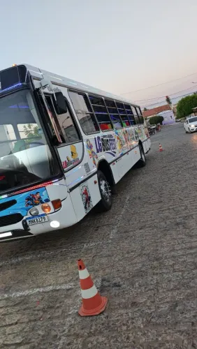 Ônibus da alegria 