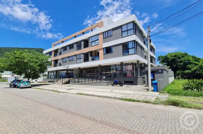 Apartamento mobiliado no Ribeirão da Ilha